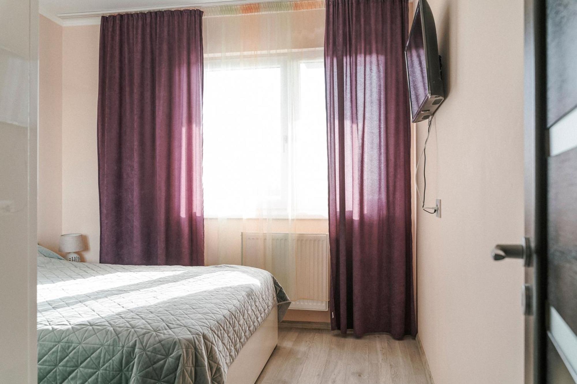 M&M Apartment Oradea Exteriör bild
