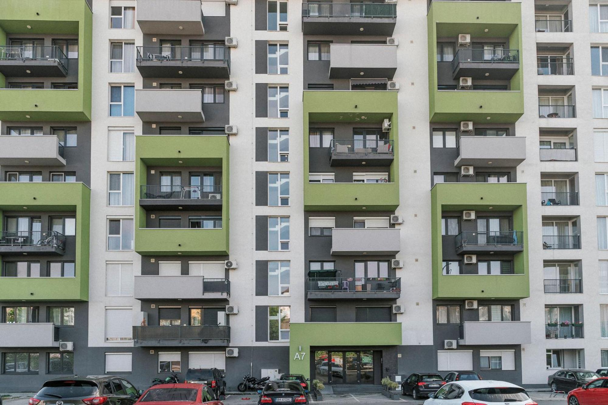 M&M Apartment Oradea Exteriör bild